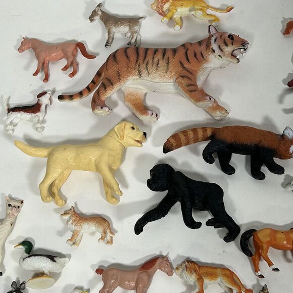 Lot of 86 Plastic Animal Minature Toys Figures Horse Dog Zebra Farm HIppo - Picture 2 of 14